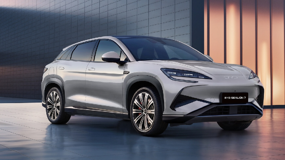 BYD SEALION 7